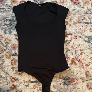 Express Black Short-Sleeve V-Neck Bodysuit